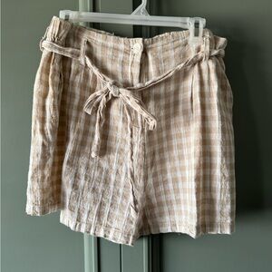 New Look Cream and White Textured Checked Shorts